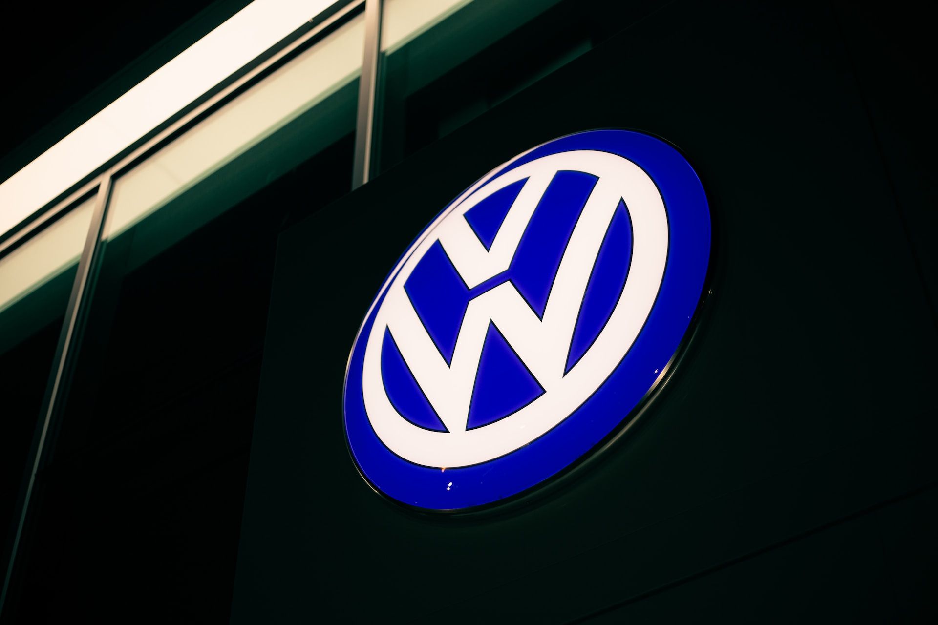 Volkswagen anuncia investimento de 1 bilhão de euros no Brasil