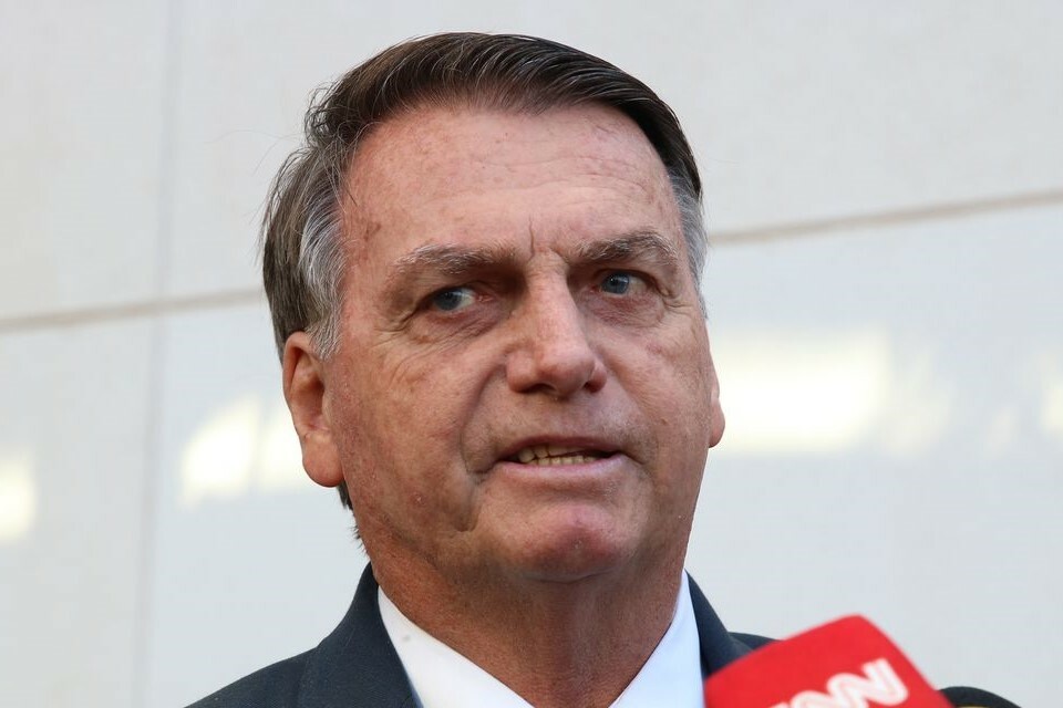 Defesa de Bolsonaro quer anular investigação sobre jóias