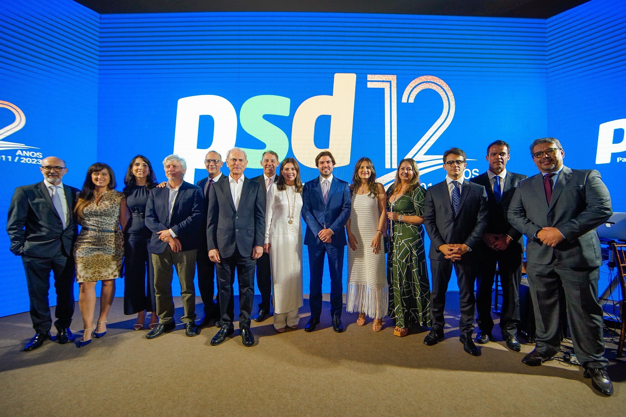 O presidente do PSD-DF, Paulo Octávio,com filiados do DF