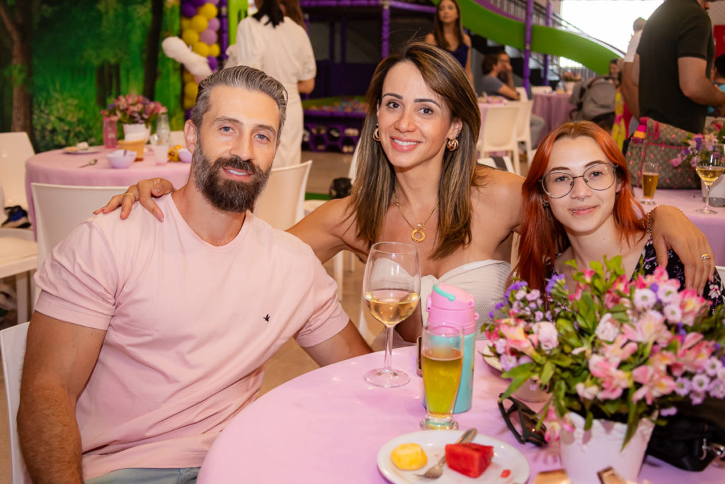 Vinicius, Natália e Ana Júlia Murad