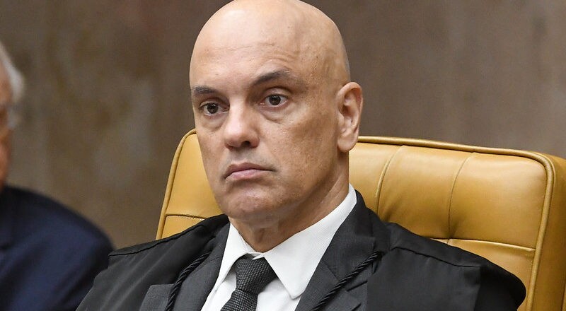 Moraes vota pela condenação de mais 8 réus