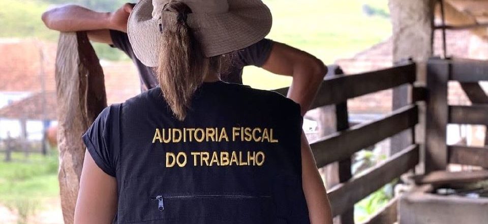 Análogo à escravidão: operação resgata 53 trabalhadores em Goiás