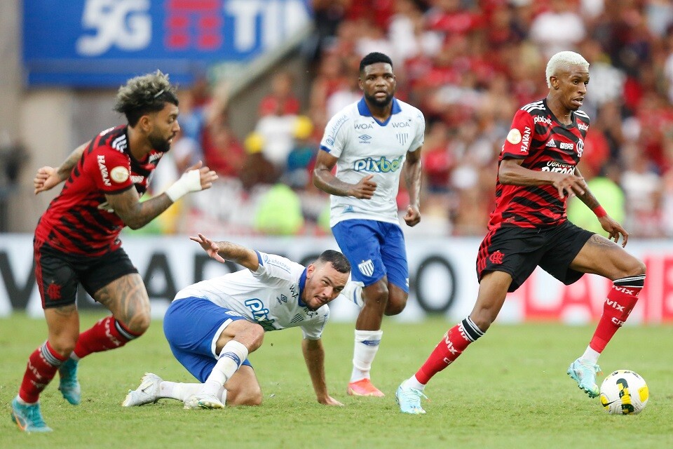 O jogo entre Flamengo e Avaí foi realizado no Maracanã, e terminou com derrota do time da casa