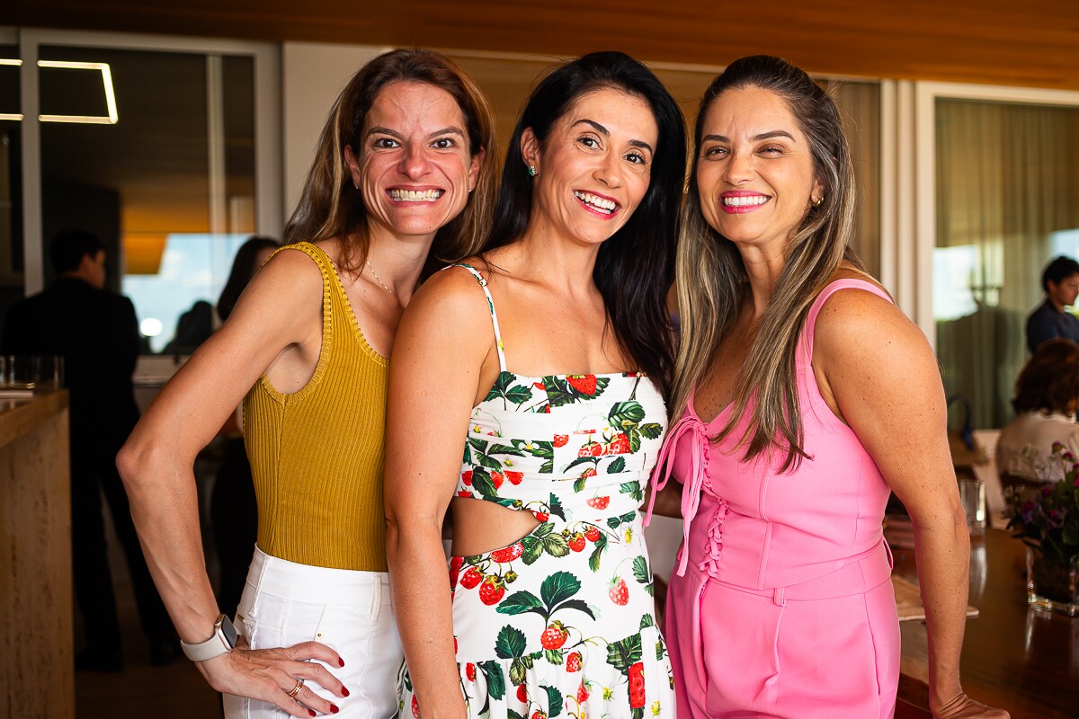 Sofia Fortes, Manuelita Mourão e Regiane Pousa