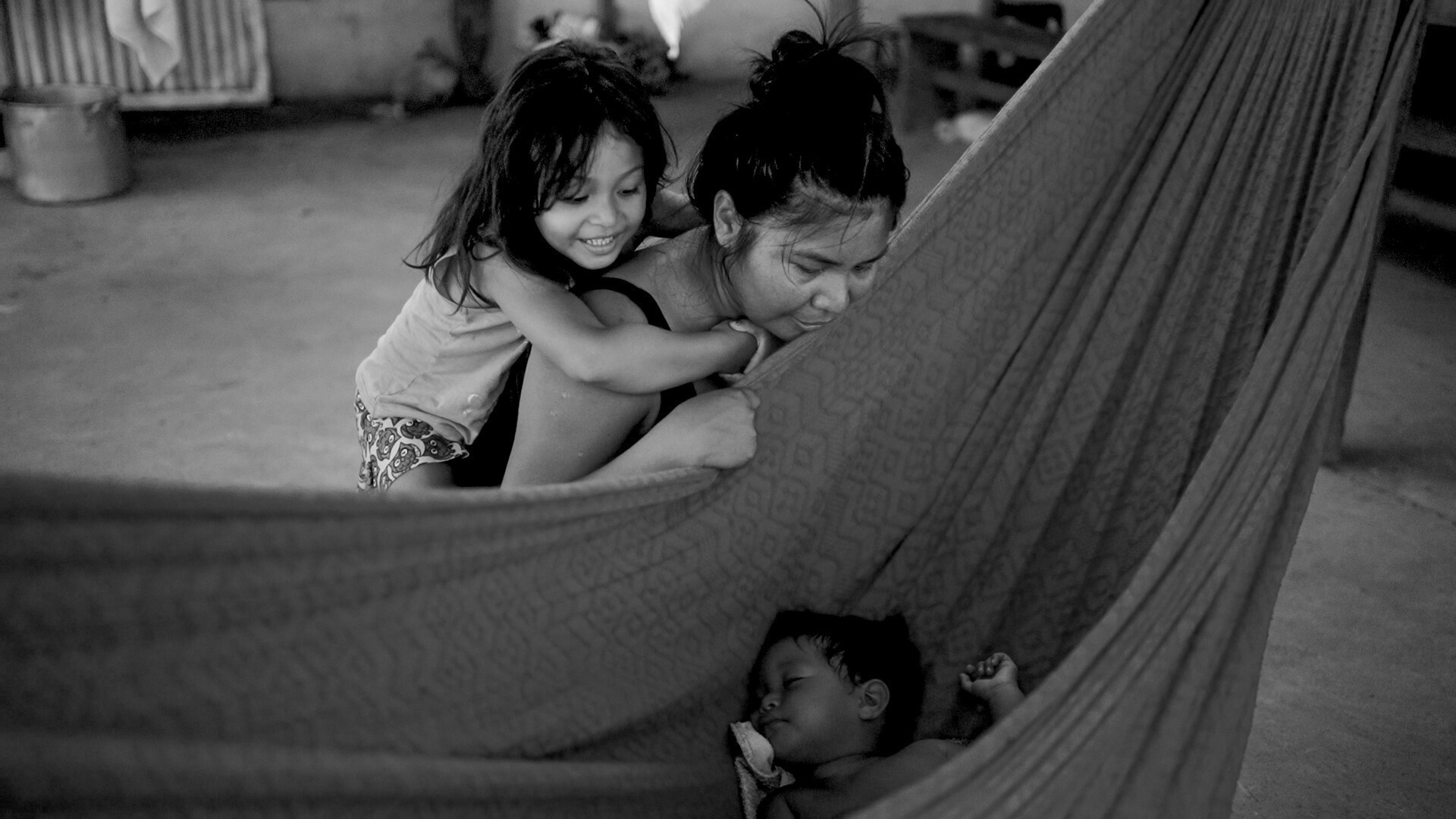 Yepário e os filhos Diakarapó e Wa'hori Miguel são personagens do documentário Quem é Você no Distrito Federal