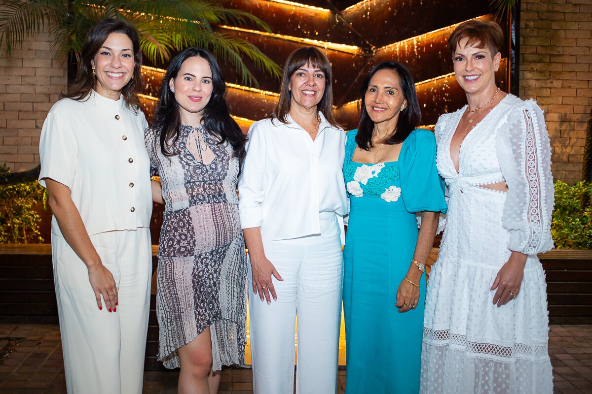 Gabriela Bessa, Marcela Castilho, Juliana Costa, Zilda Araújo e Daniela Bessa