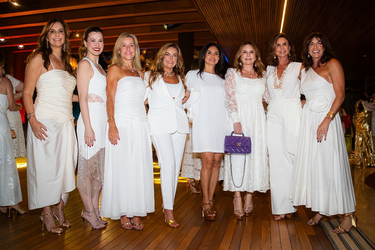 Marcela Villas Boas, Virgínia Afonso, Flávia Toledo, Luciana Beze, Sônia Lim, Isabela Lira, Valéria Monsanto e Daniela Kniggendorf