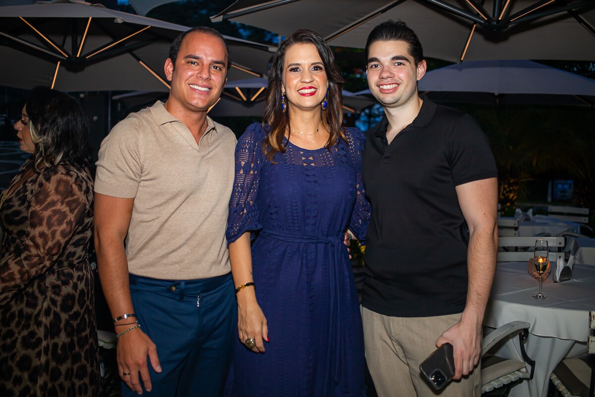 Thiago Meireles, Manuella Peixoto e Lorenzo Schmidt