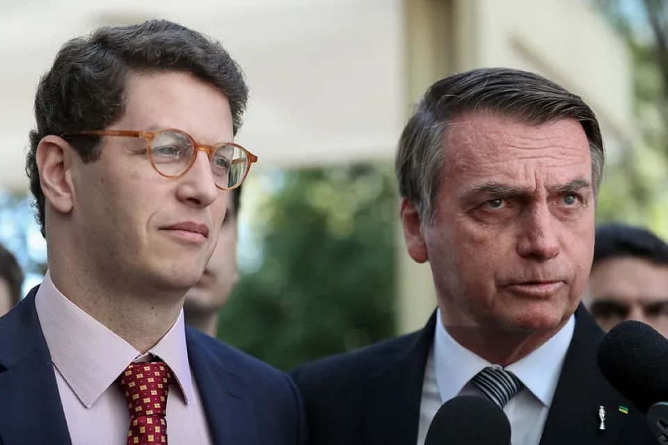 Fiel a Jair Bolsonaro, Ricardo Salles decide ficar no PL e abandonar disputa