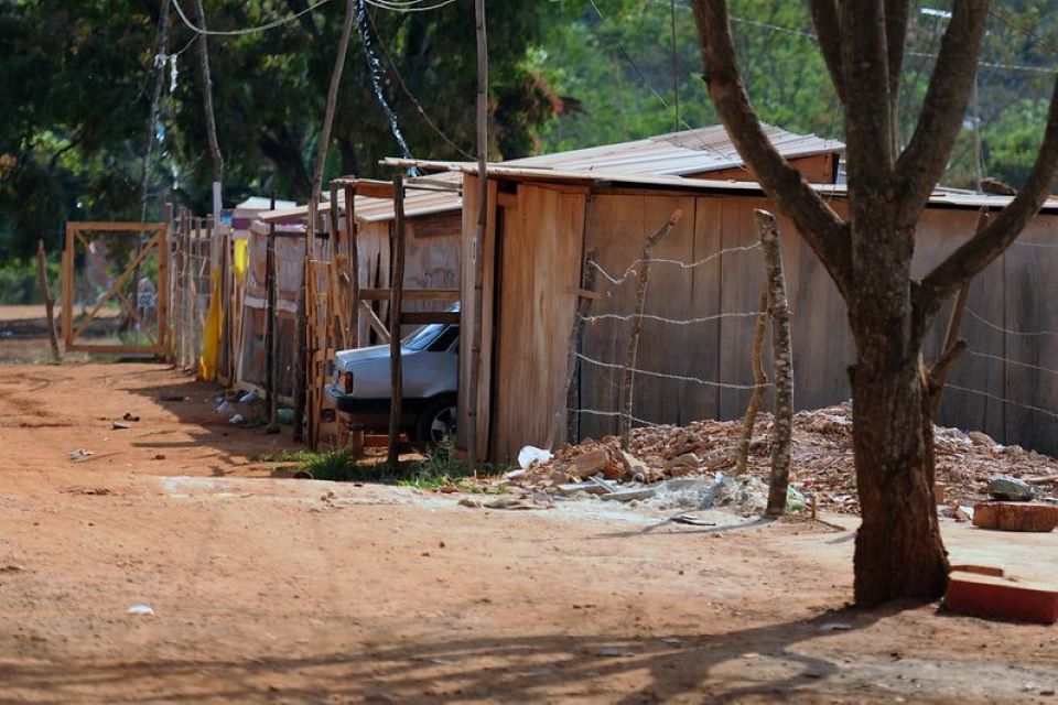 Percentual de pessoas em situação de pobreza e extrema pobreza cai no Brasil