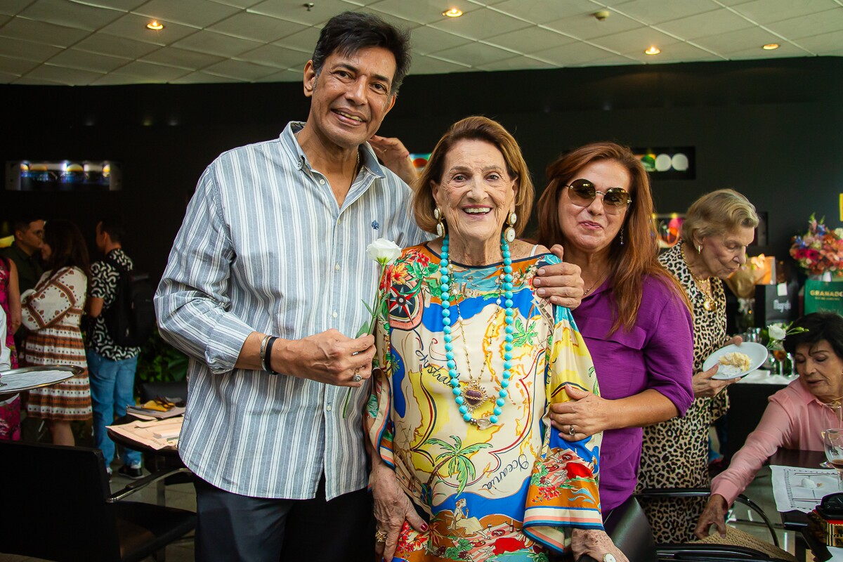 Cláudio Pereira, Dona Wilma Pereira e Bia Arantes