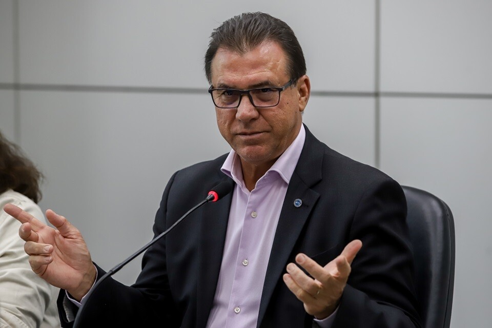 O ministro Luiz Marinho culpou a desaceleração da economia brasileira pelo resultado menor na geração de empregos