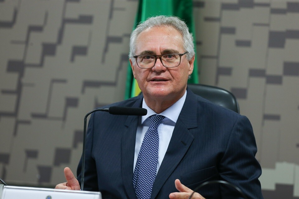 O senador Renan Calheiros (MDB-AL) classificou postagem de conselheiro da Braskem de "deboche inaceitável para o povo alagoano"