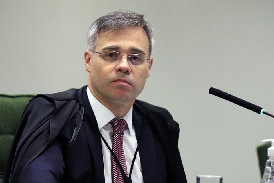 Em Israel, ministro do STF André Mendonça publica mensagem contra o Hamas