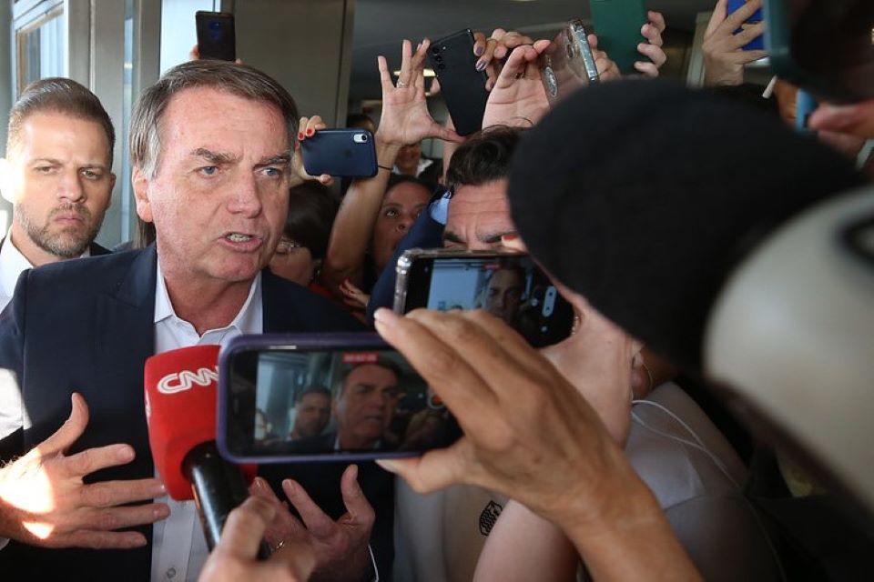 Sem Bolsonaro, desvalorização da imprensa cai 92%
