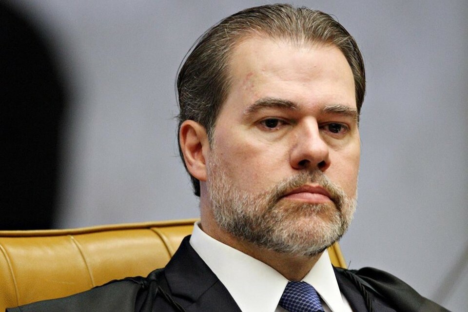Toffoli tira diálogos de advogado em inquérito sobre ofensas a Moraes