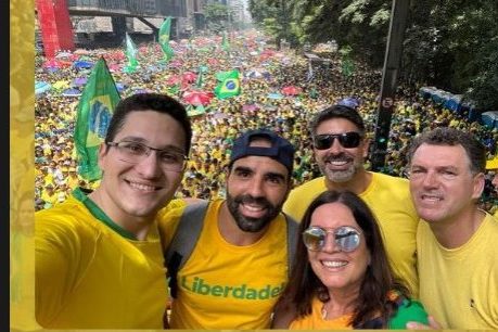 Deputados do DF no ato de Bolsonaro