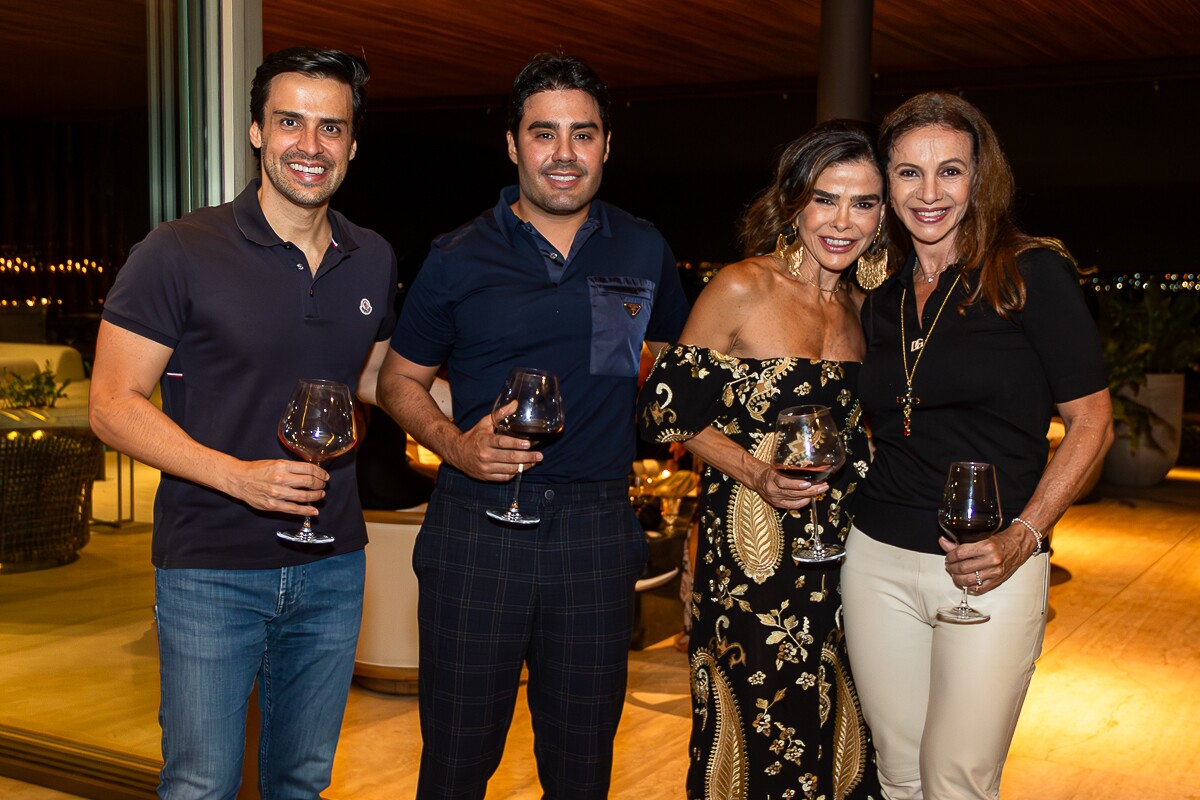 Fausto Stauffer, Thiago Miranda, Vivianne Leão Piquet e Paula Santana