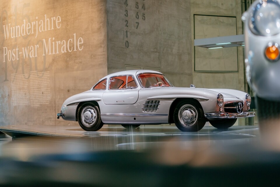 Mercedes 300 SL Coupé faz 70 anos; relembre a história do ícone