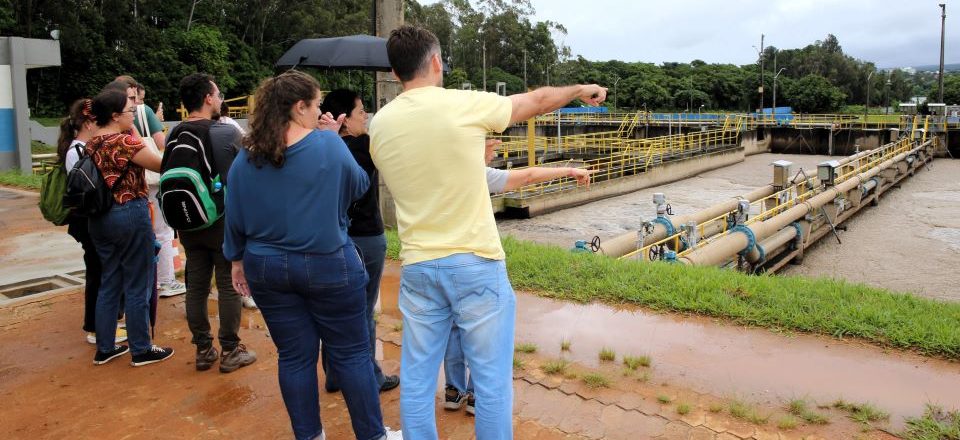 Estações de tratamento da água de Brasília viram objeto de estudo de alunos brasileiros e estrangeiros