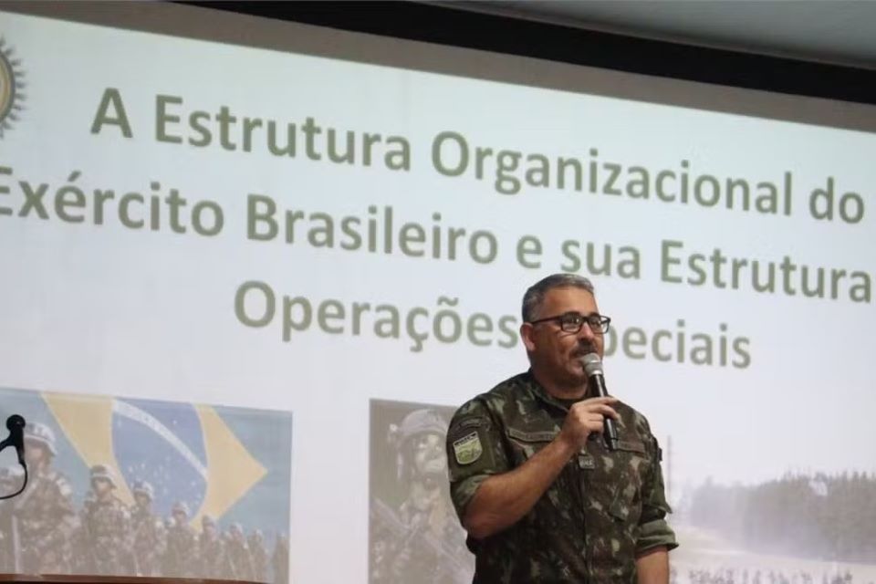 Coronel que estava nos EUA permanece preso em Brasília após audiência de custódia