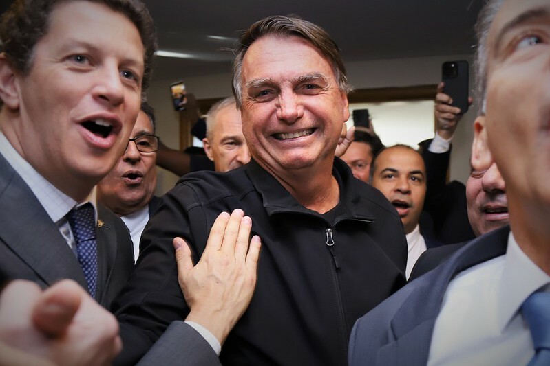 PF: Bolsonaro transferiu R$ 800 mil aos EUA, onde aguardaria tentativa de golpe