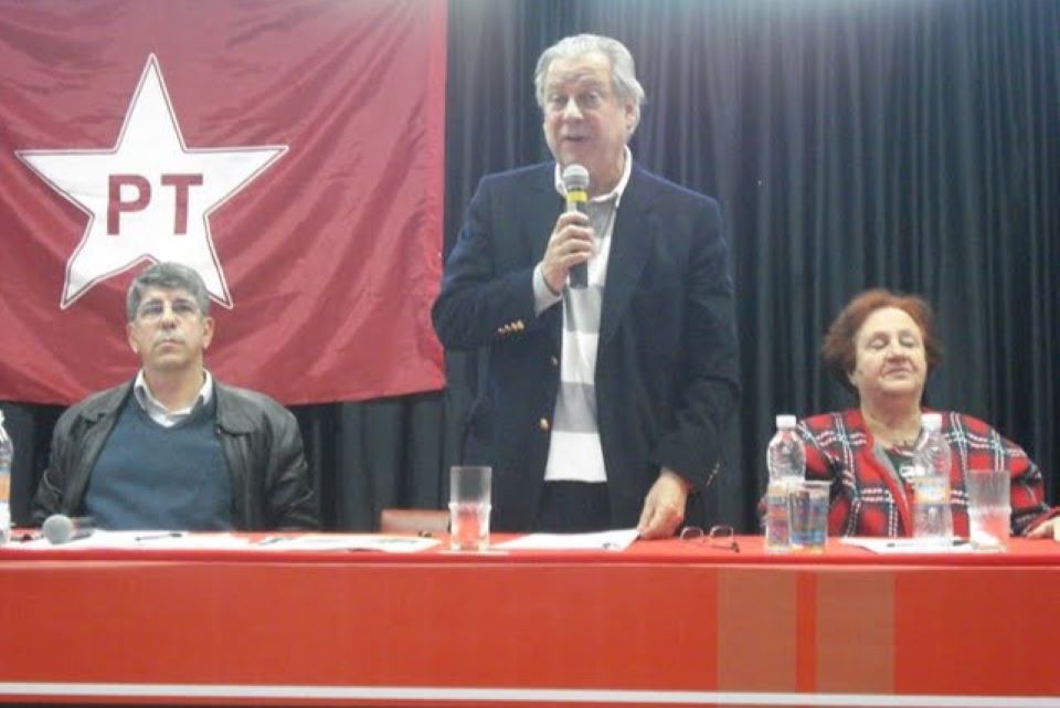 Volta de José Dirceu tem aval de Lula e apreensão de alas do PT