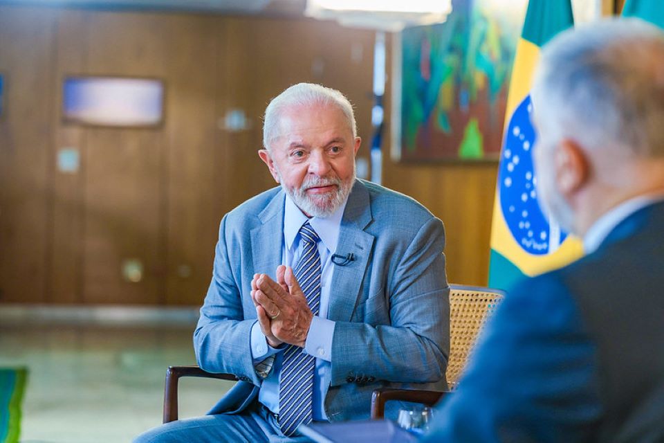 'Estou mais preocupado com o golpe de janeiro de 2023 do que de 64', diz Lula