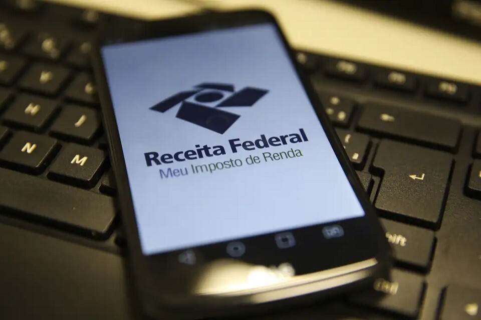 A consulta pode ser feita no site ou no aplicativo da Receota Federal | Foto: Marcello Casal/ Agência Brasil