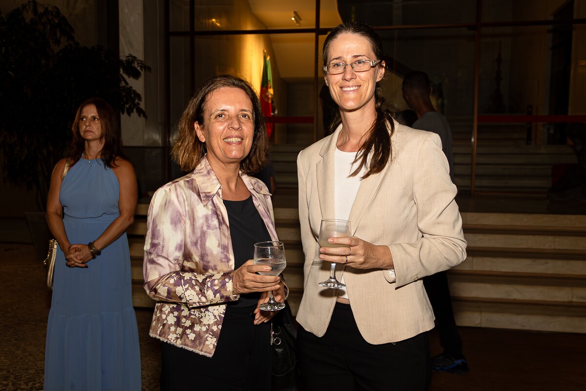 Alexandra Pinho (embaixada De Portugal) e Tanja Maslac (embaixada da Eslovênia)