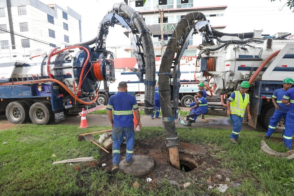 Segundo GDF, a contratação de 12 caminhões e uso de um robô torna limpeza das redes de drenagem mais eficiente | Fotos: Joel Rodrigues/ Agência Brasília