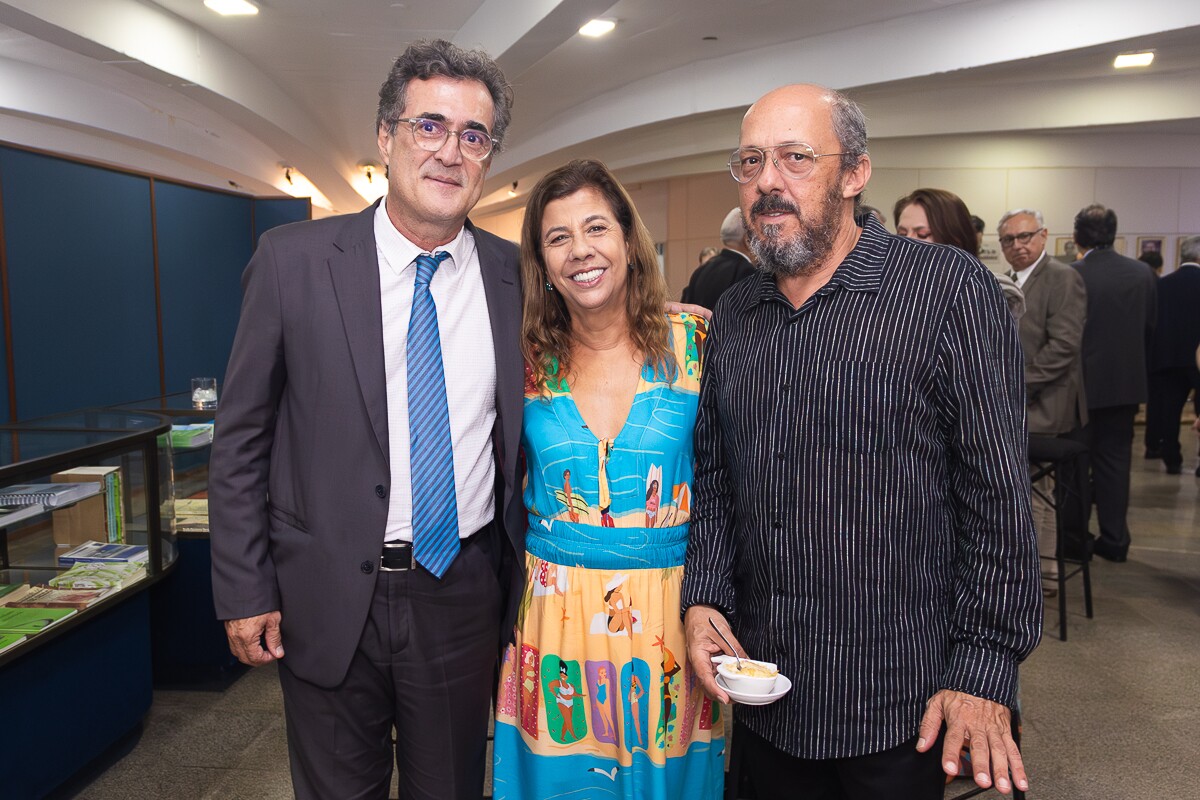Hélio Sa, Tereza Rollemberg e José Flores