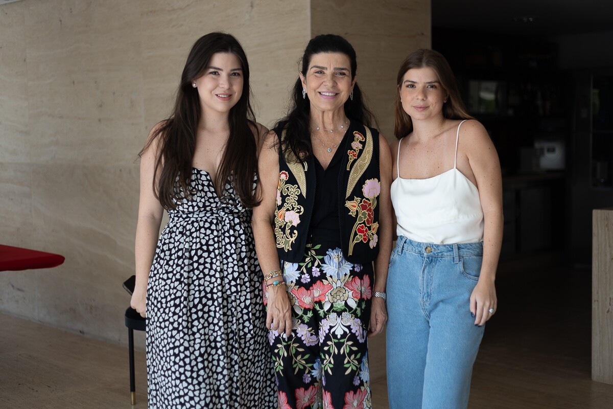 Isabela Bittar, Valéria Leão Bittar e Luiza Bittar