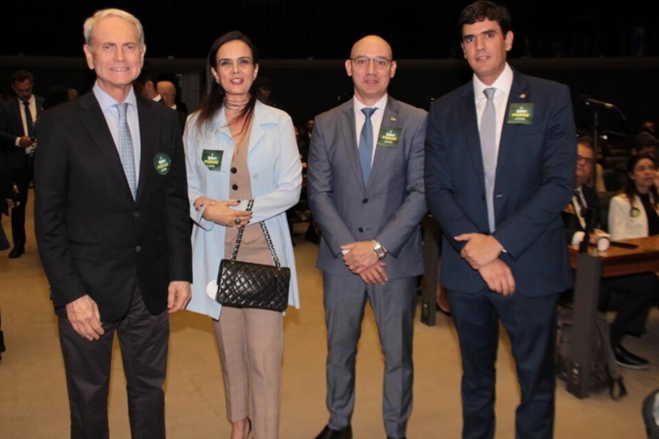 Paulo Octávio,Lilian Cavalheiro, Henrique Severien e o deputado federal Rafael Prudente (MDB), durante a comissão geral