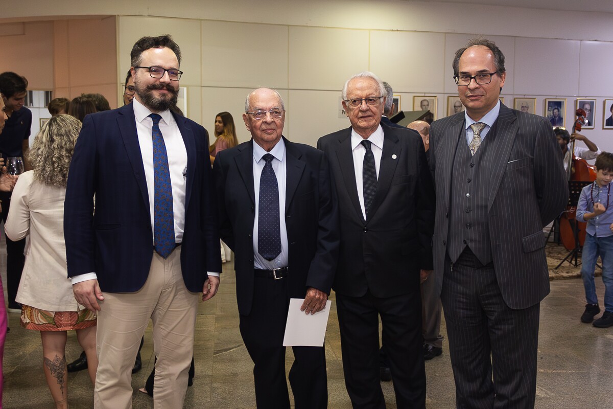 Paulo camarão, Ministro Carlos Mário Veloso e José TheodoroMenck