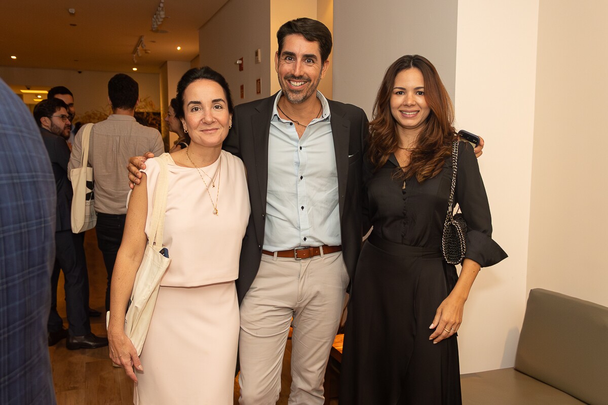 Renata Luque, Mikael Castro e Caroline Miranda