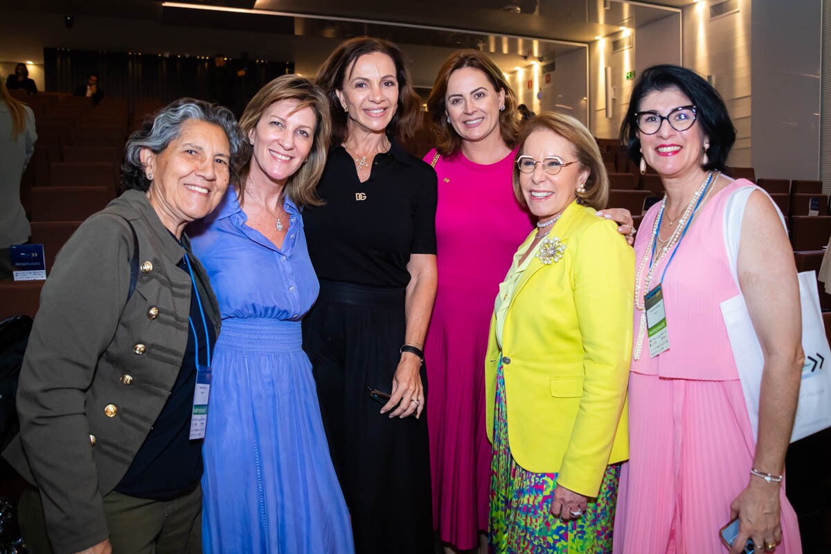 Rosalina Vilela, Mônica Monteiro, Paula Santana, Rose Rainha, Janete Vaz e Bia Guimarães
