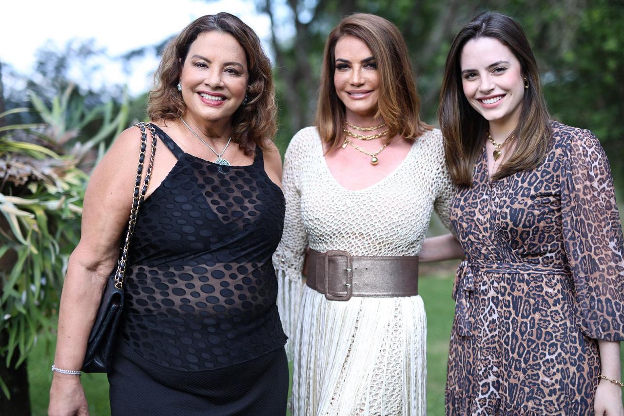 Deise Aviz, Isabella Carpaneda e Zoe Martinez