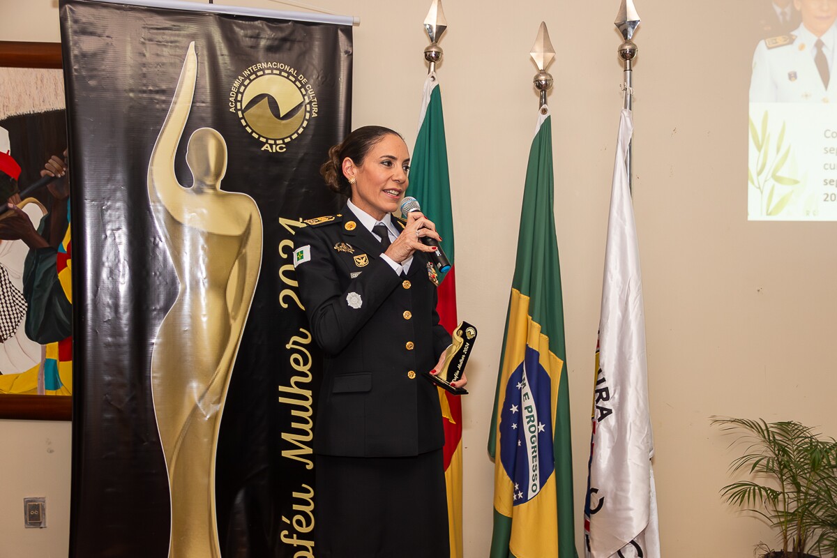 Ana Paula Barros Habka (Coronel da PM-DF)