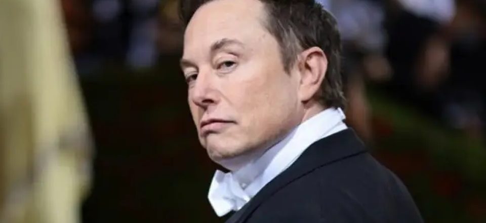 Em post publicado neste domingo, Elon Musk pediu a saída de Alexandre de Moraes do STF