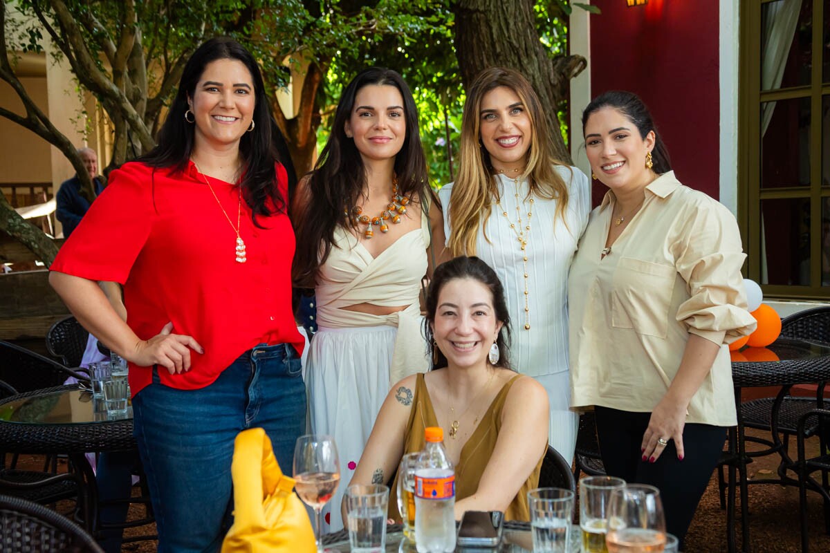 Jackeline Canhedo, Bruna Lima, Nathalia Vasconcelos, Valéria Bittar e Renata Antunes