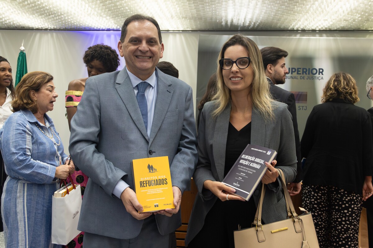 Ministro do STJ Reynaldo Soares da Fonseca e Denise Magalhães