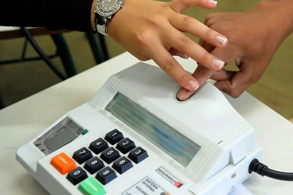 Os eleitores com a biometria em dia podem continuar utilizando os serviços pela internet normalmente | Foto: Wilson Dias/ Agência Brasil