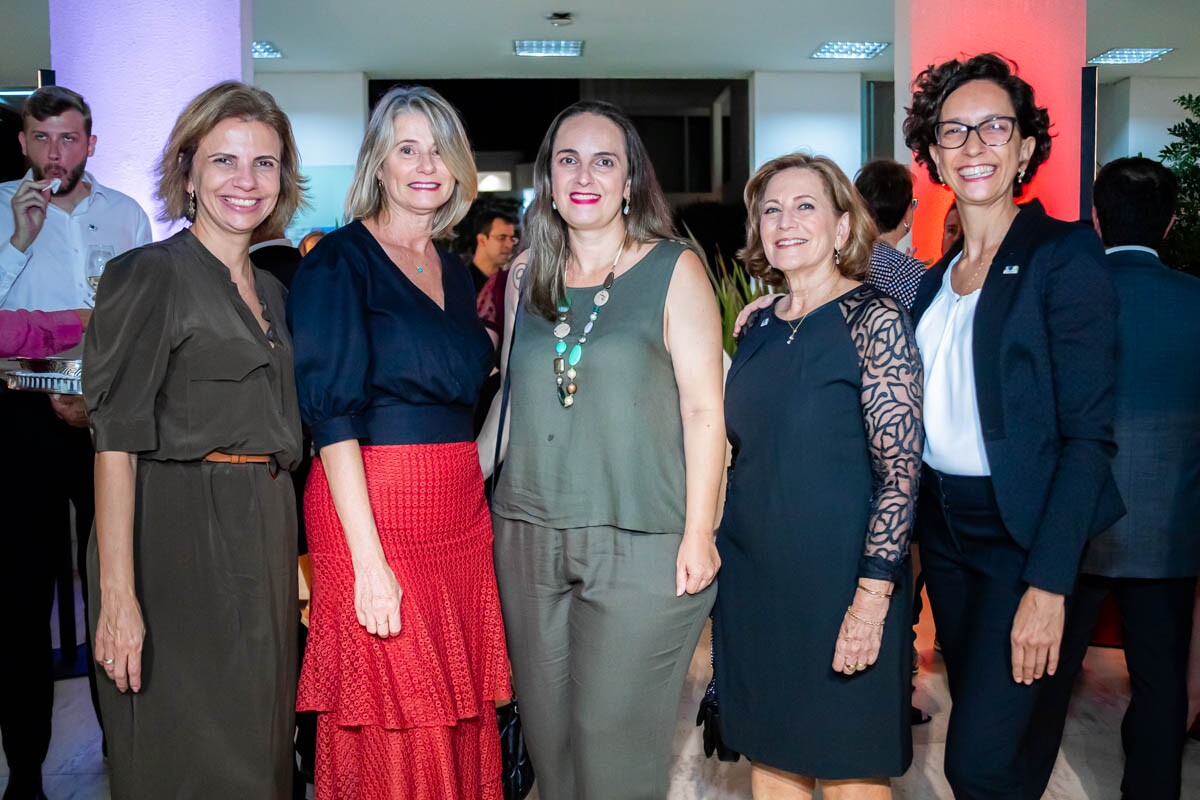 Paula Pacheco, Ana Scandiuzzi, Érika Cuvinel, Lúcia Santos e Clarissa Bezerra