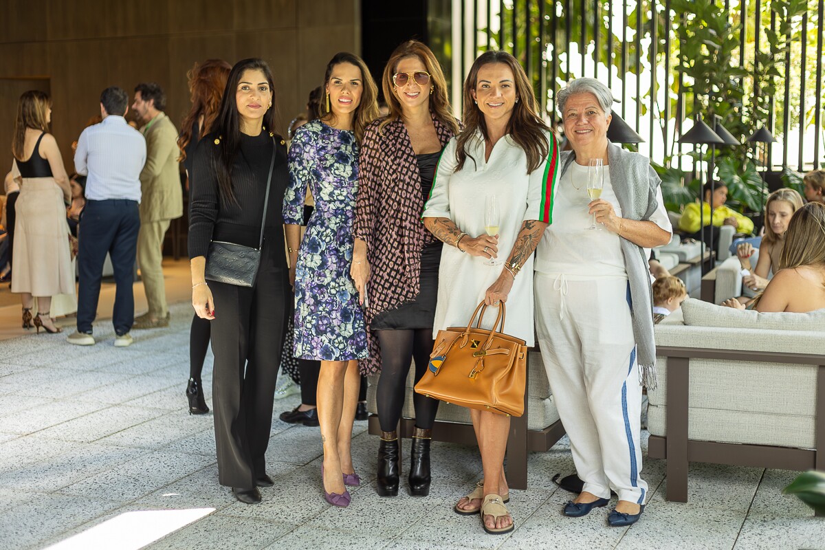 Renata Ribeiro, Juliana inglês, Juliana Sabino, Joana Bortone e Irani Bortone