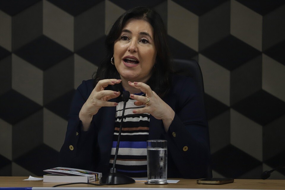 Simone Tebet garante que Brasil vai buscar déficit zero em 2025