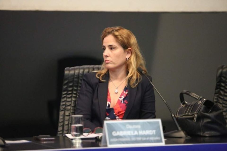 CNJ determina afastamento de Gabriela Hardt, ex-juíza da Lava jato