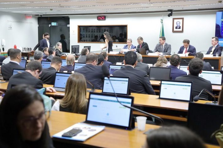 Debate nas comissões de Turismo e de Indústria, Comércio e Serviços | Foto: Mario Agra / Câmara dos Deputados
