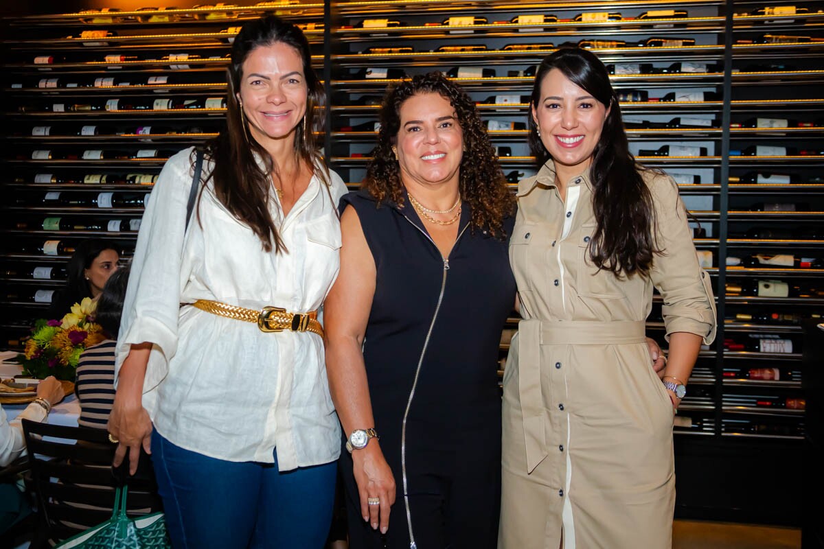 Anamaria Memória, Leila Santana e Karoline Silvestre