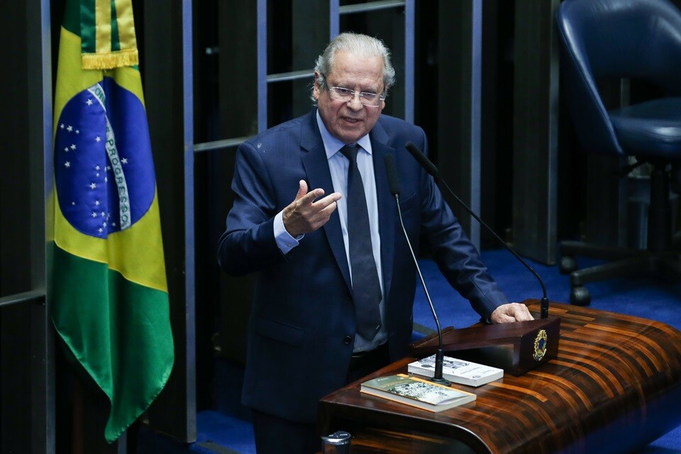Ex-ministro e ex-deputado federal, José Dirceu quer voltar à política